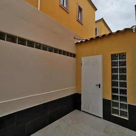 Villa La Zenia 25 *