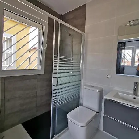 Villa La Zenia 25 *